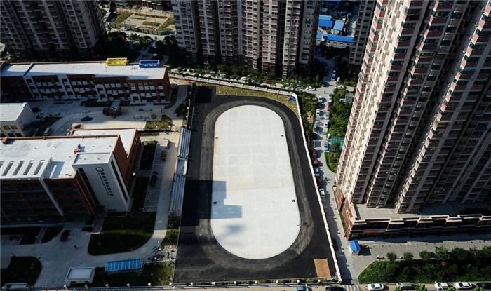 官扎營小學(xué)的田徑場