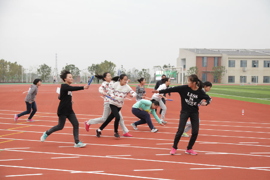 同欣橡膠跑道助力銅陵一中西湖校區(qū)第55屆田徑運動會